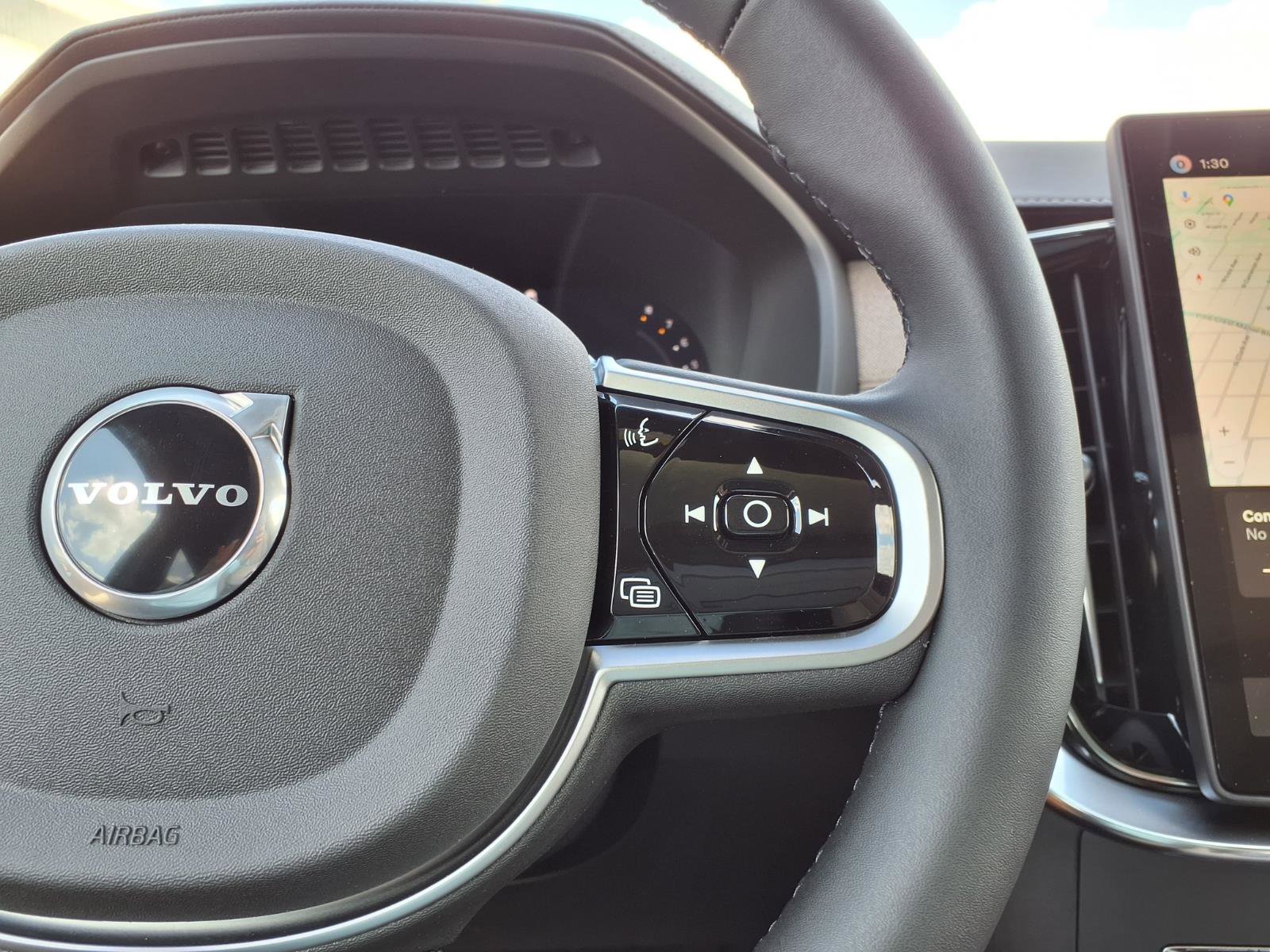 New 2026 Volvo XC90 B5 Core w/ Protection Package Premier image 16