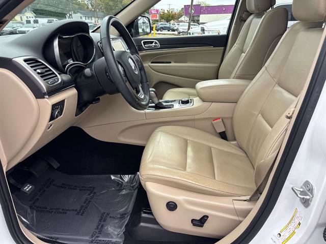 Used 2019 Jeep Grand Cherokee Limited image 10