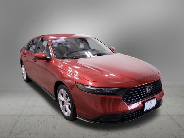 Certified 2025 Honda Accord LX image 9