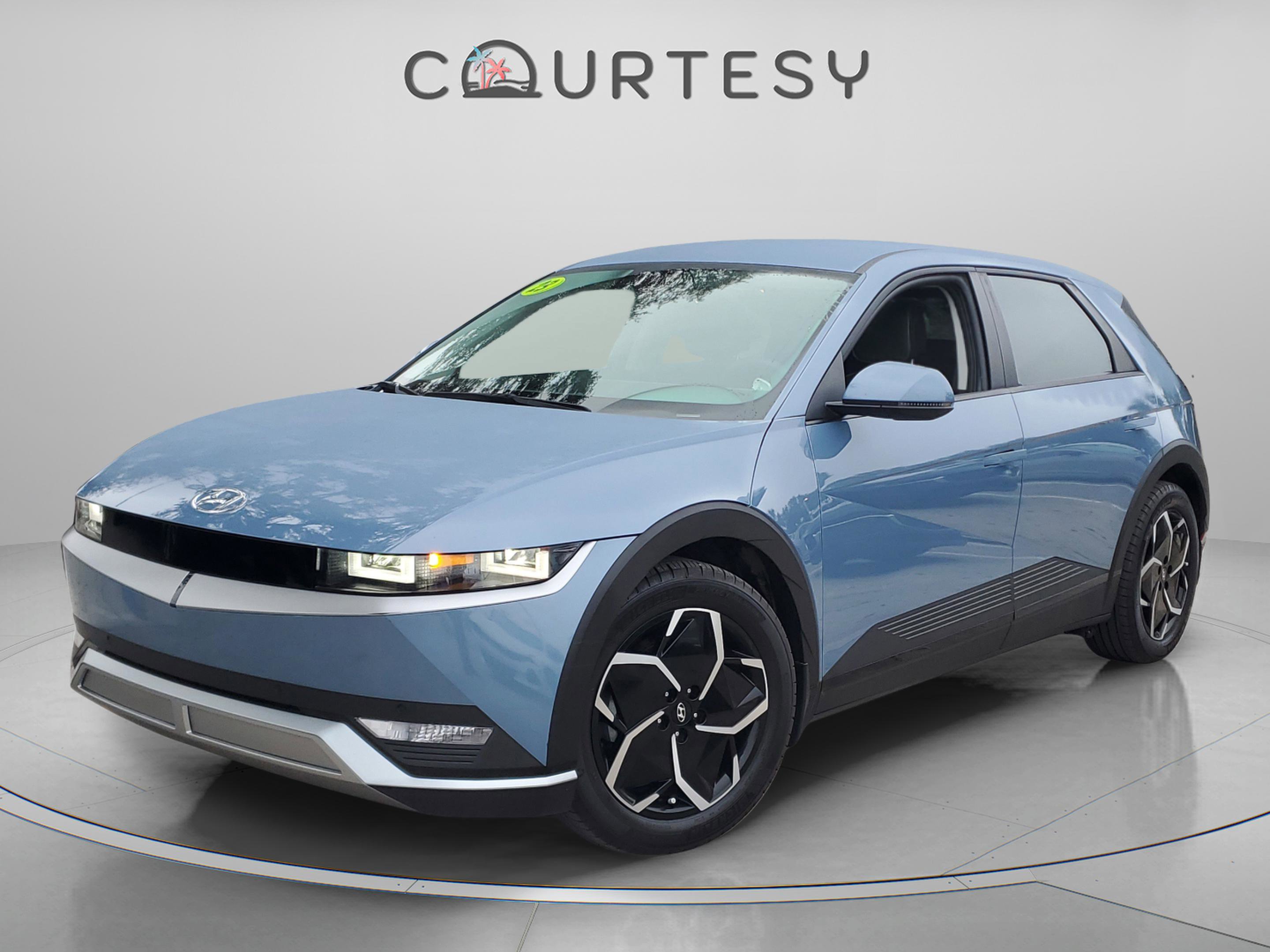 Used 2023 Hyundai Ioniq 5 SEL image 1