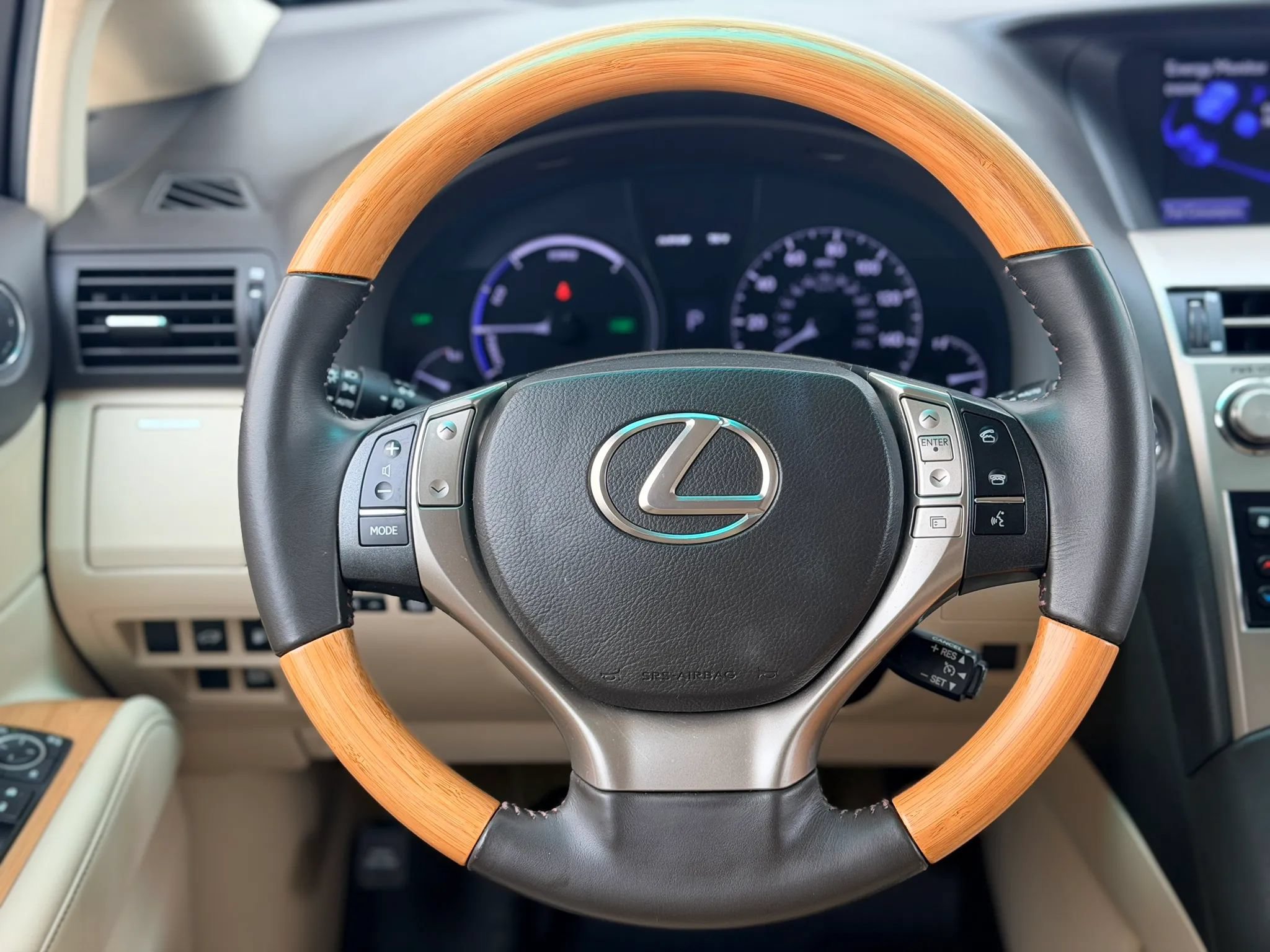 Used 2014 Lexus RX 450h FWD image 19
