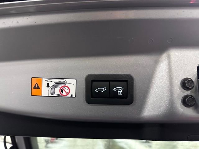 New 2026 Toyota Prius Plug-In Hybrid FWD image 12