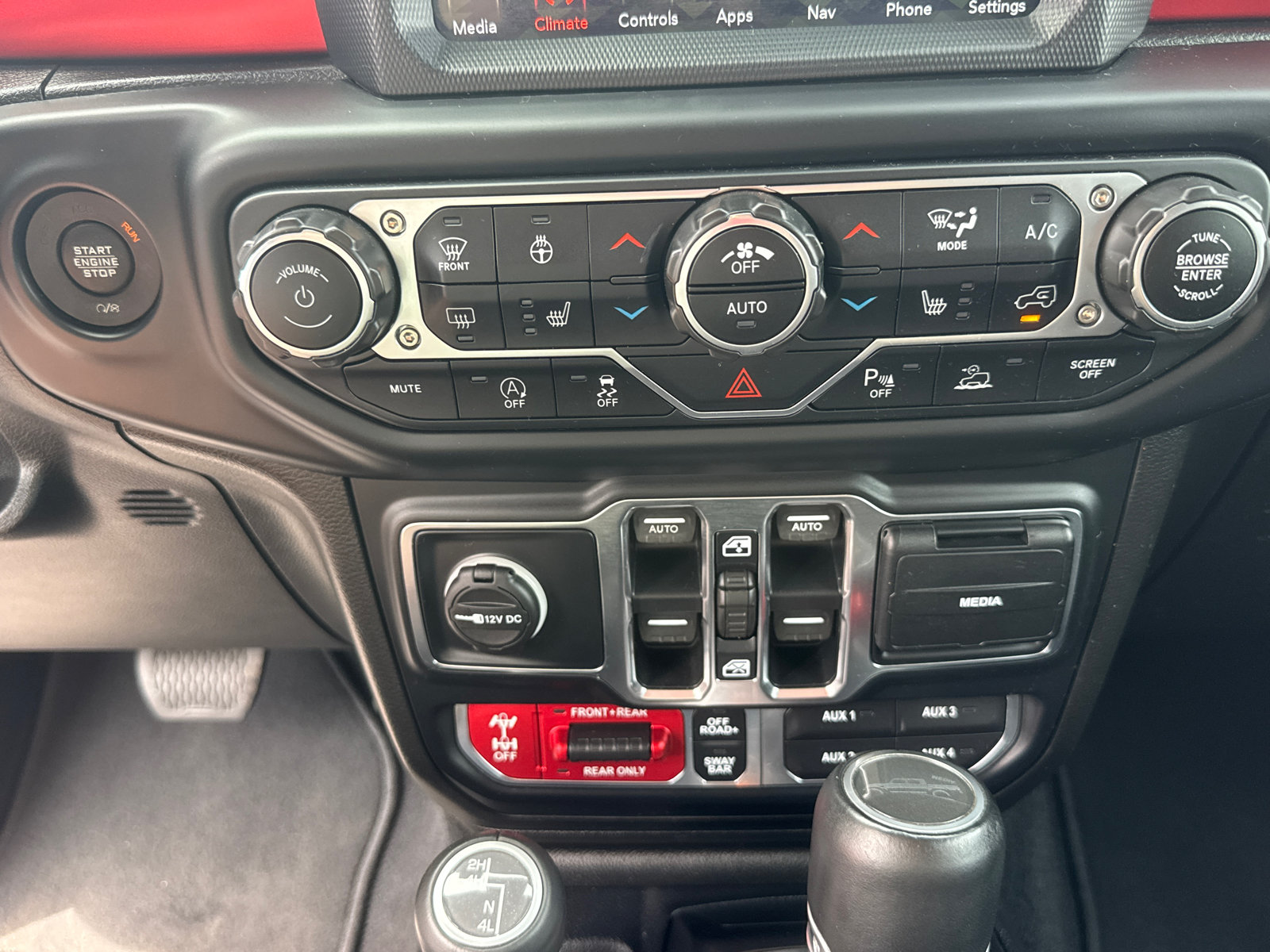 Used 2020 Jeep Gladiator Rubicon AWD/4WD image 14