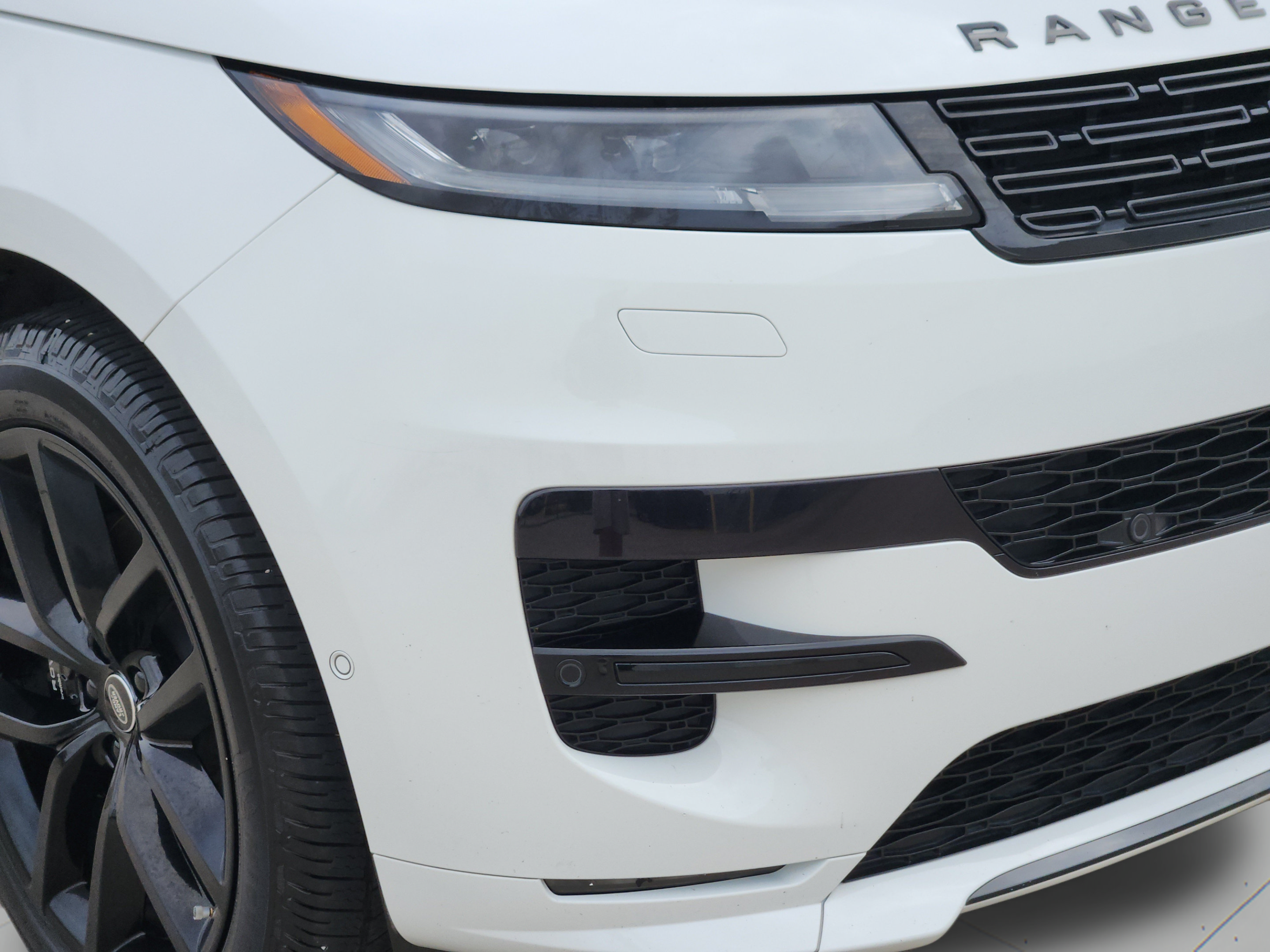 Certified 2023 Land Rover Range Rover Sport SE Dynamic AWD/4WD image 8