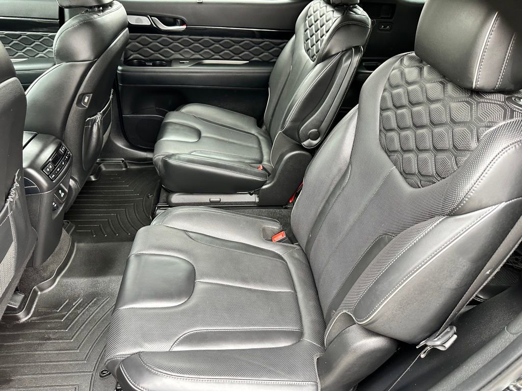 Used 2021 Hyundai Palisade Calligraphy image 14