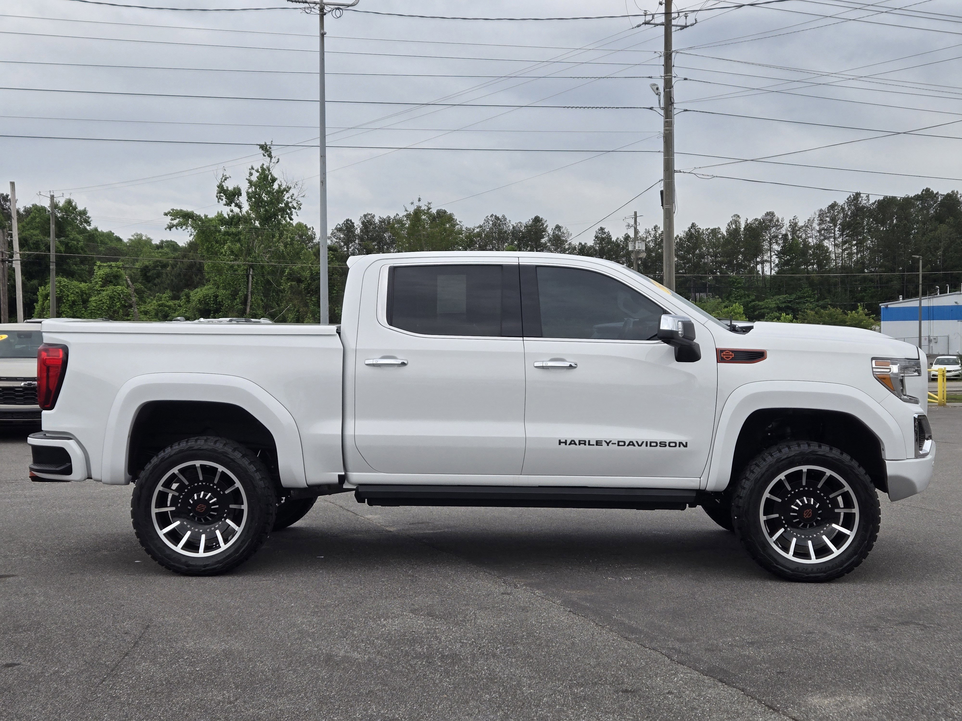 Used 2020 GMC Sierra 1500 SLT w/ SLT Premium Plus Package AWD/4WD image 7