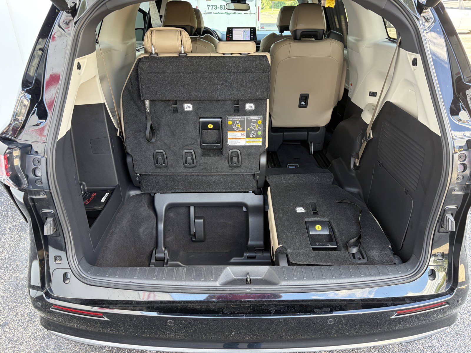 Used 2023 Toyota Sienna Limited FWD image 42