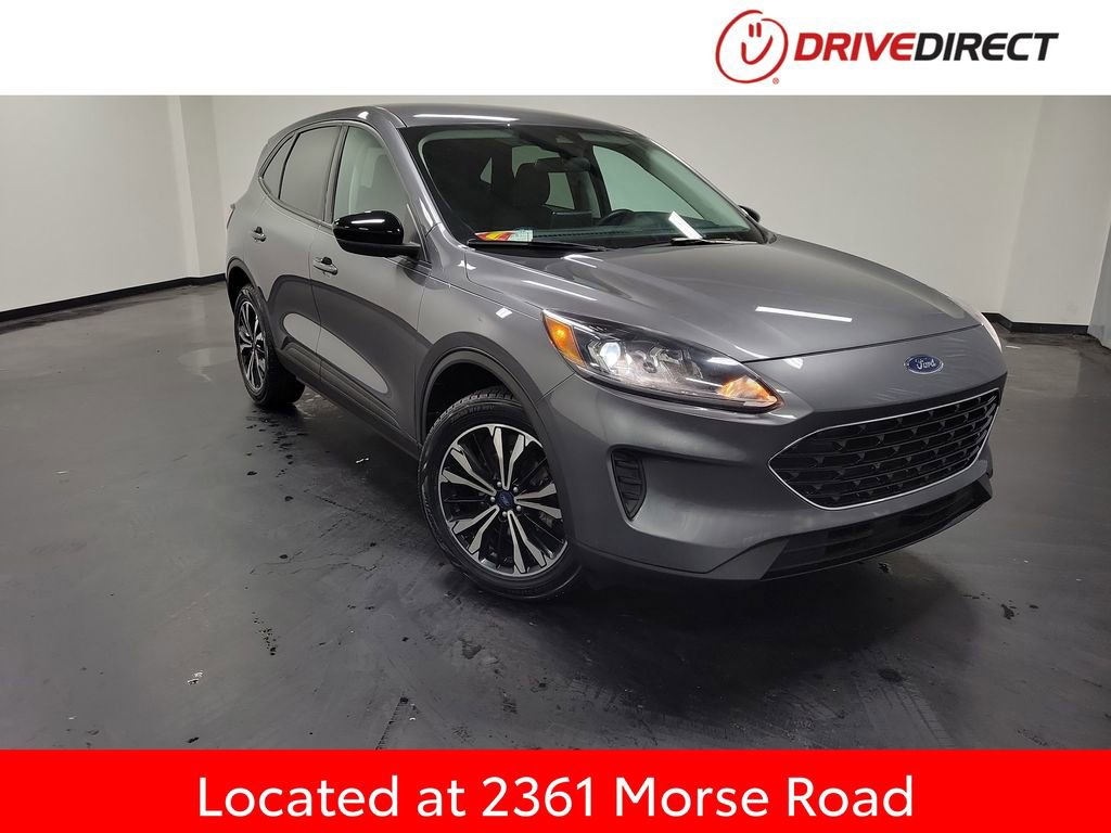 Used 2021 Ford Escape SE w/ SE Sport Appearance Package AWD/4WD image 1