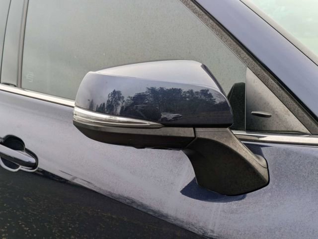 Used 2021 Toyota Highlander Platinum image 12