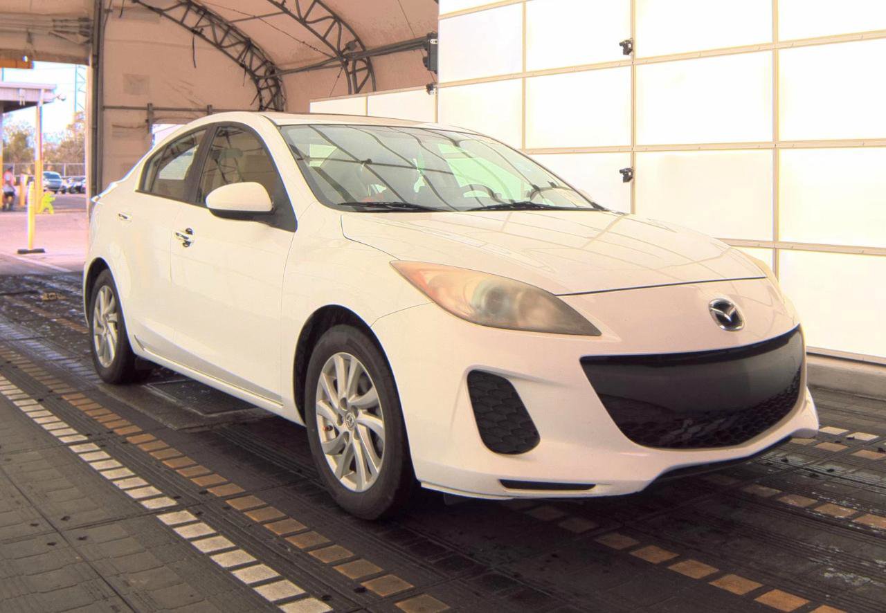 Used 2012 MAZDA MAZDA3 i Touring FWD image 4