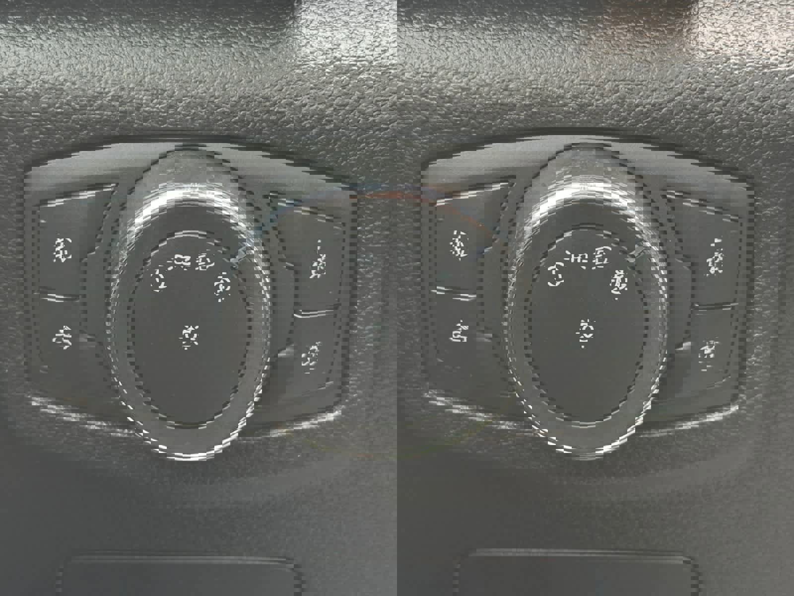 Used 2020 Ford F150 Lariat w/ Equipment Group 502A Luxury image 17