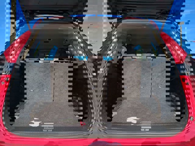 Used 2025 Nissan Rogue S image 13