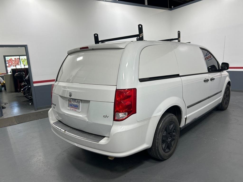 Used 2014 RAM C/V Tradesman w/ UConnect Hands-Free Group FWD image 3