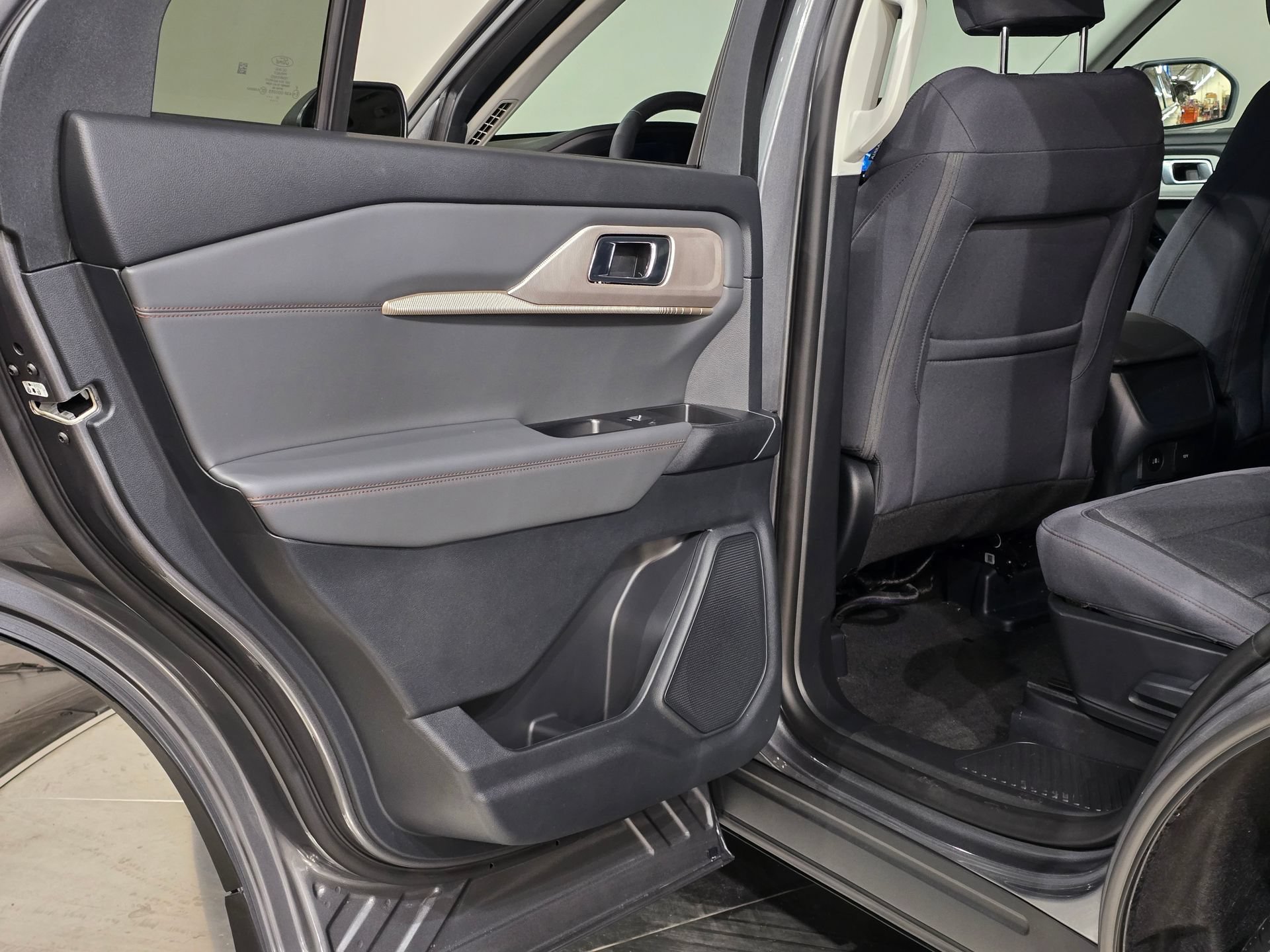 New 2026 Ford Explorer Active AWD/4WD image 36