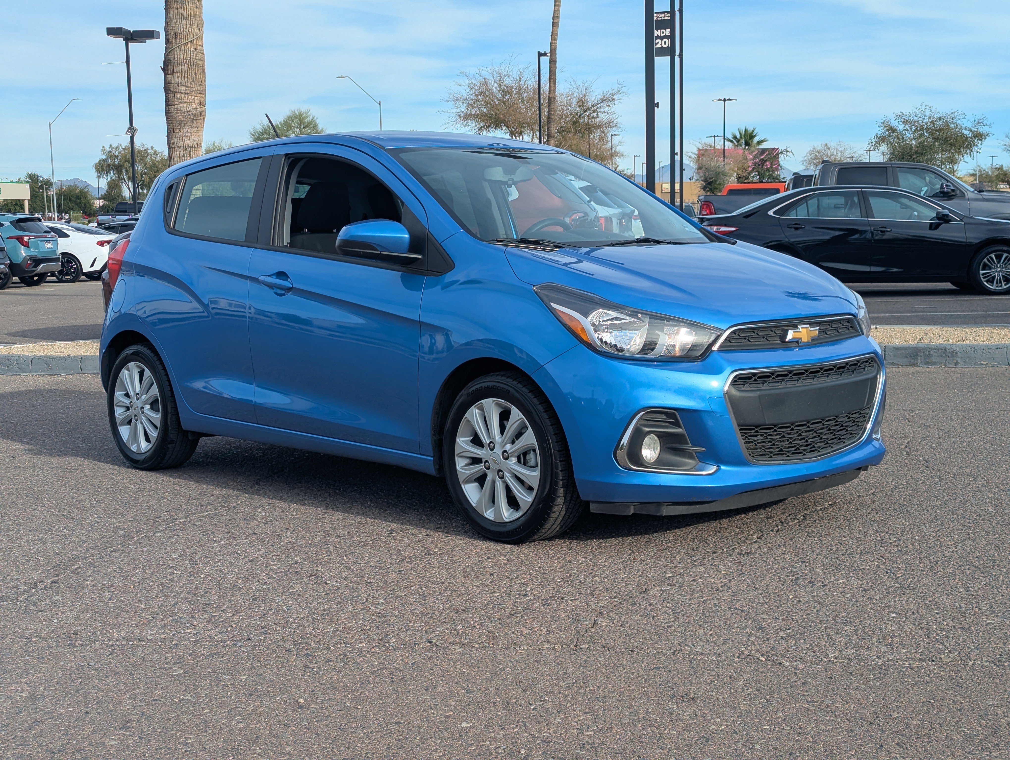 Used 2018 Chevrolet Spark LT image 32