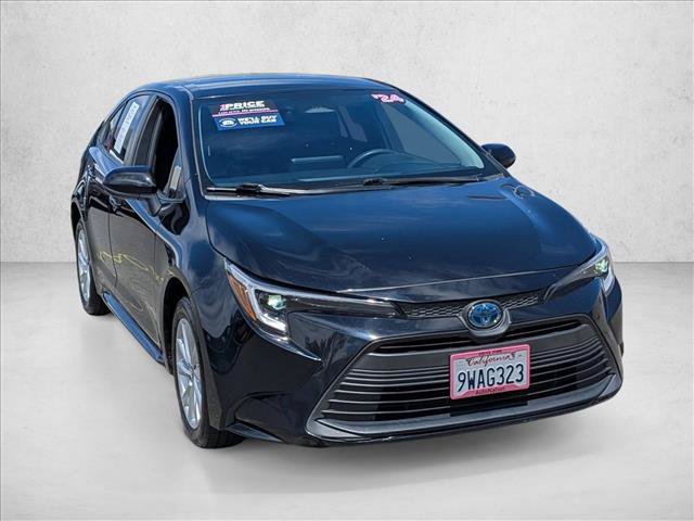 Used 2024 Toyota Corolla LE w/ LE Convenience Package FWD image 3