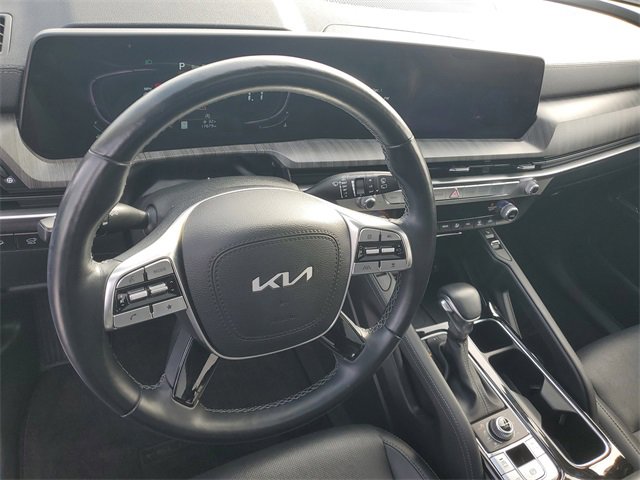 Used 2023 Kia Telluride AWD image 19