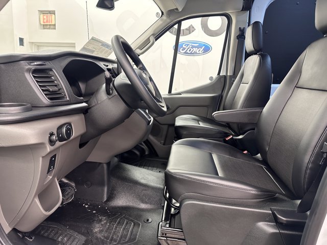 New 2026 Ford Transit 250 148 Medium Roof Extended AWD w/ Load Area Protection Package image 17