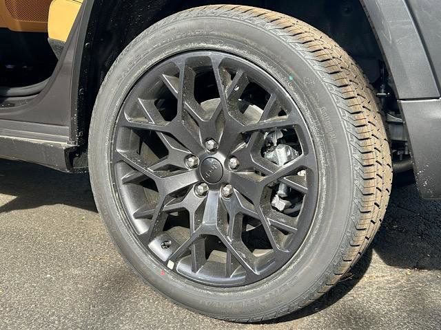 New 2025 Jeep Grand Cherokee Summit w/ High Altitude Package image 7