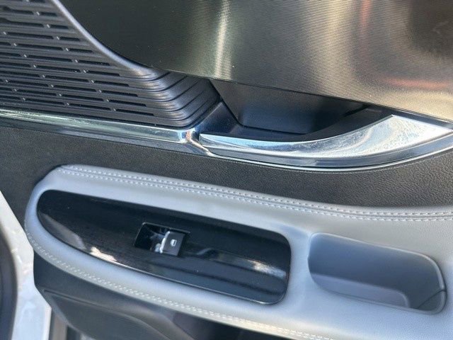 Used 2022 Lincoln Corsair Standard w/ Equipment Group 101A image 23