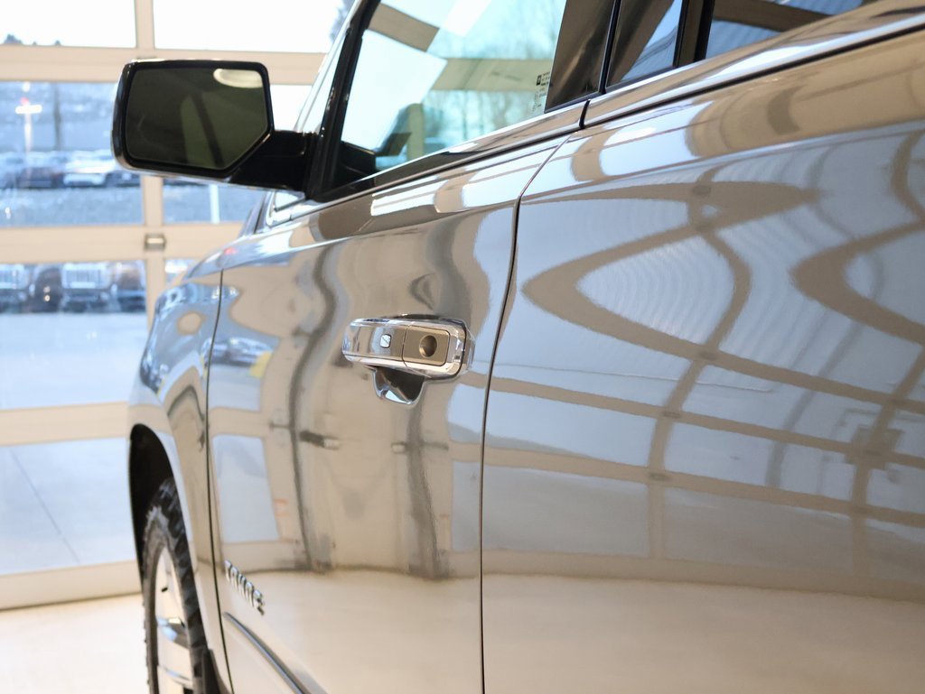 Used 2017 Chevrolet Tahoe Premier image 11