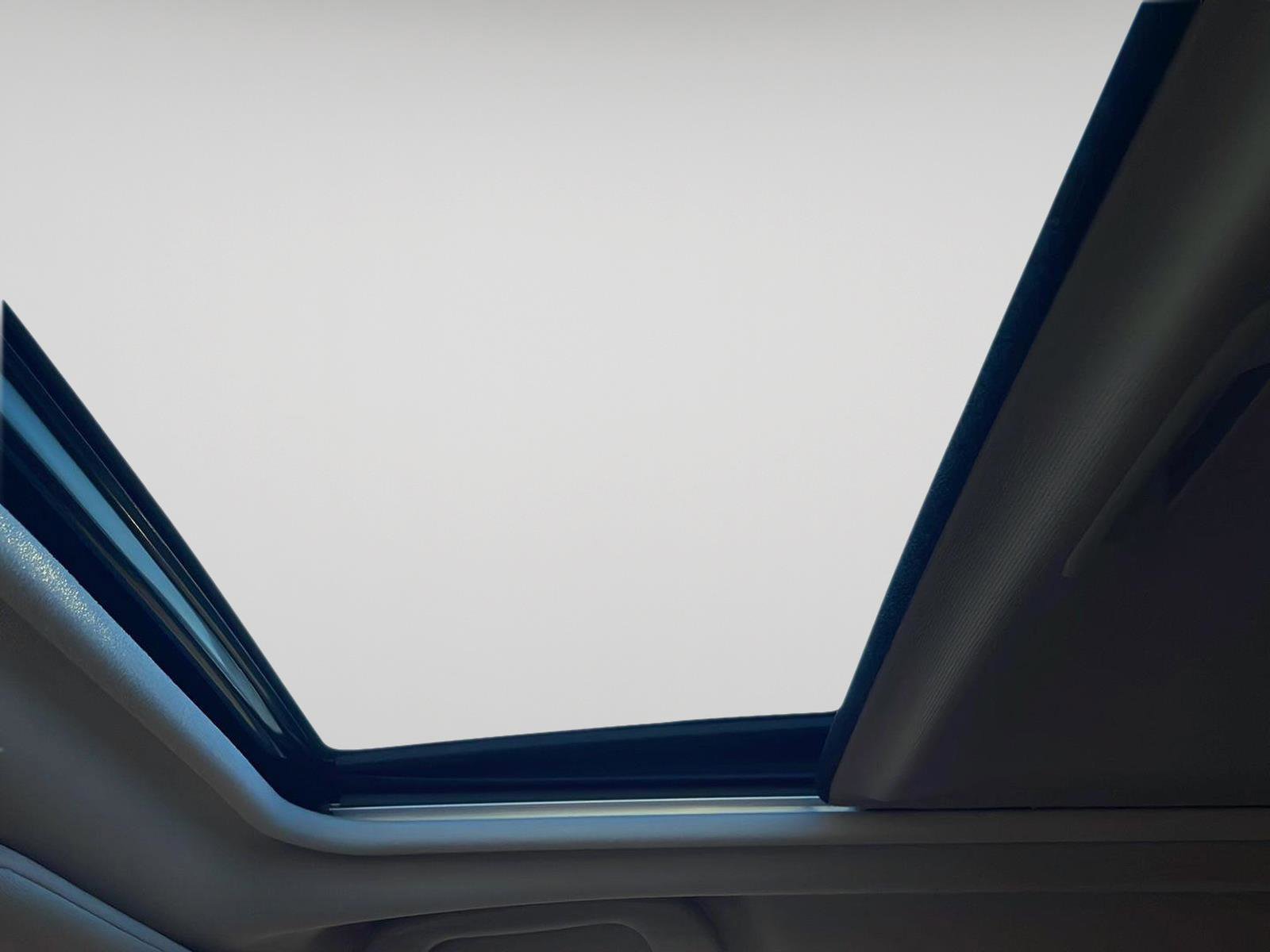 Used 2024 Subaru Forester Touring image 6