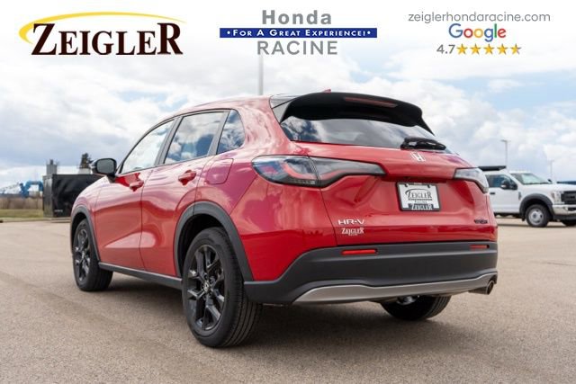 Used 2025 Honda HR-V Sport image 5