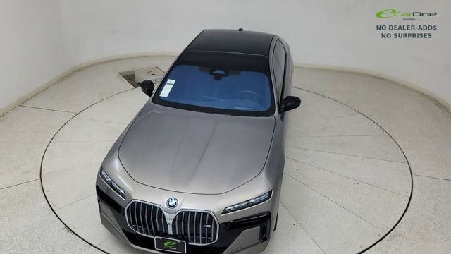 Used 2024 BMW i7 M70 w/ Executive Package image 77