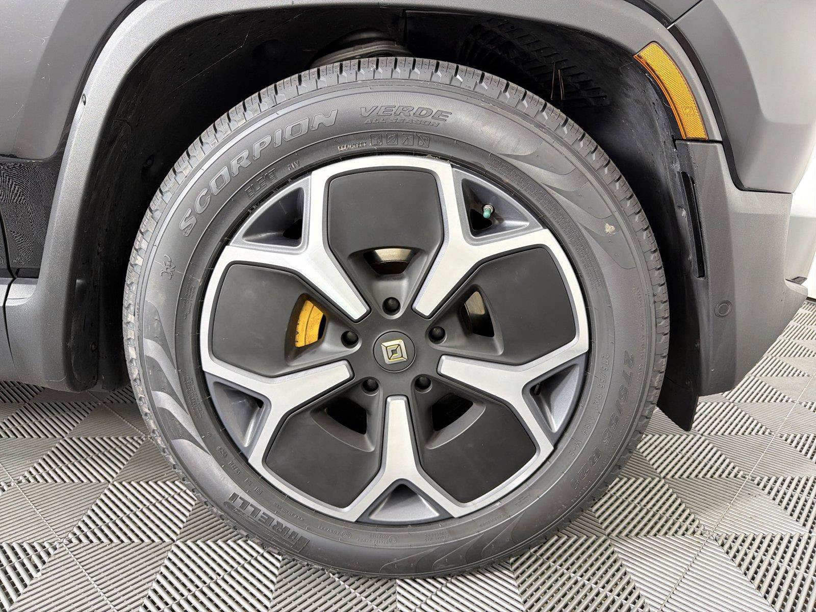 Used 2022 Rivian R1T Adventure AWD/4WD image 10