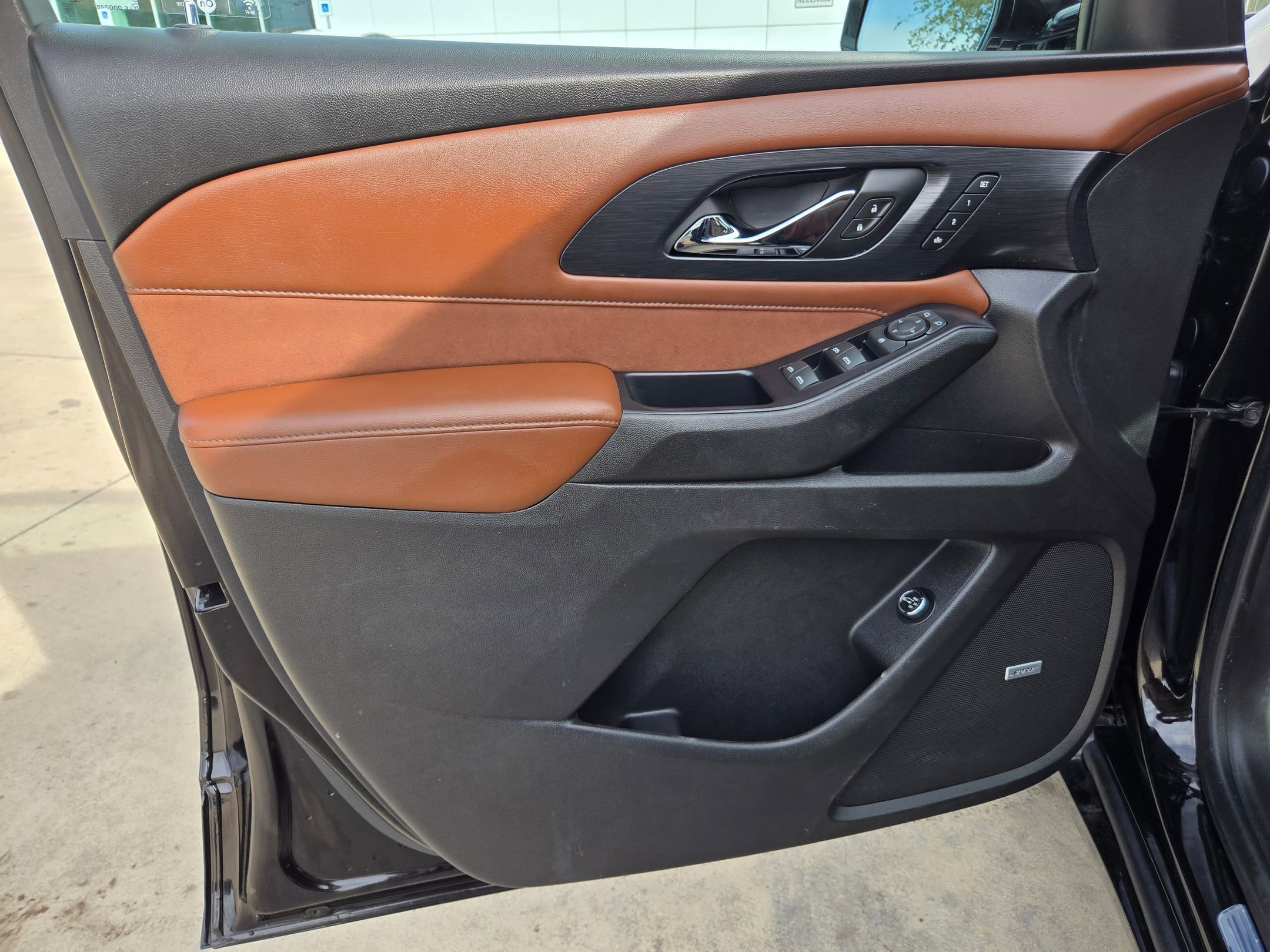 Used 2018 Chevrolet Traverse High Country AWD/4WD image 19