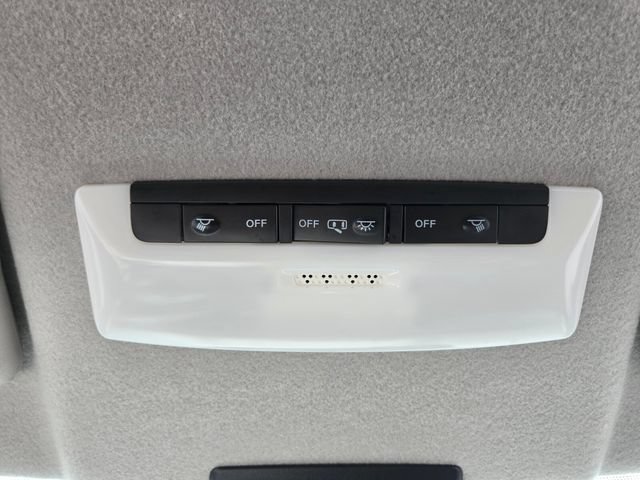 Used 2020 Nissan Kicks S FWD image 30