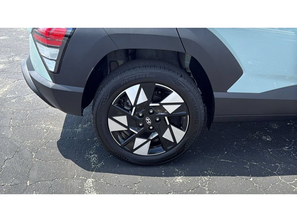 Used 2024 Hyundai Kona SEL AWD/4WD image 13