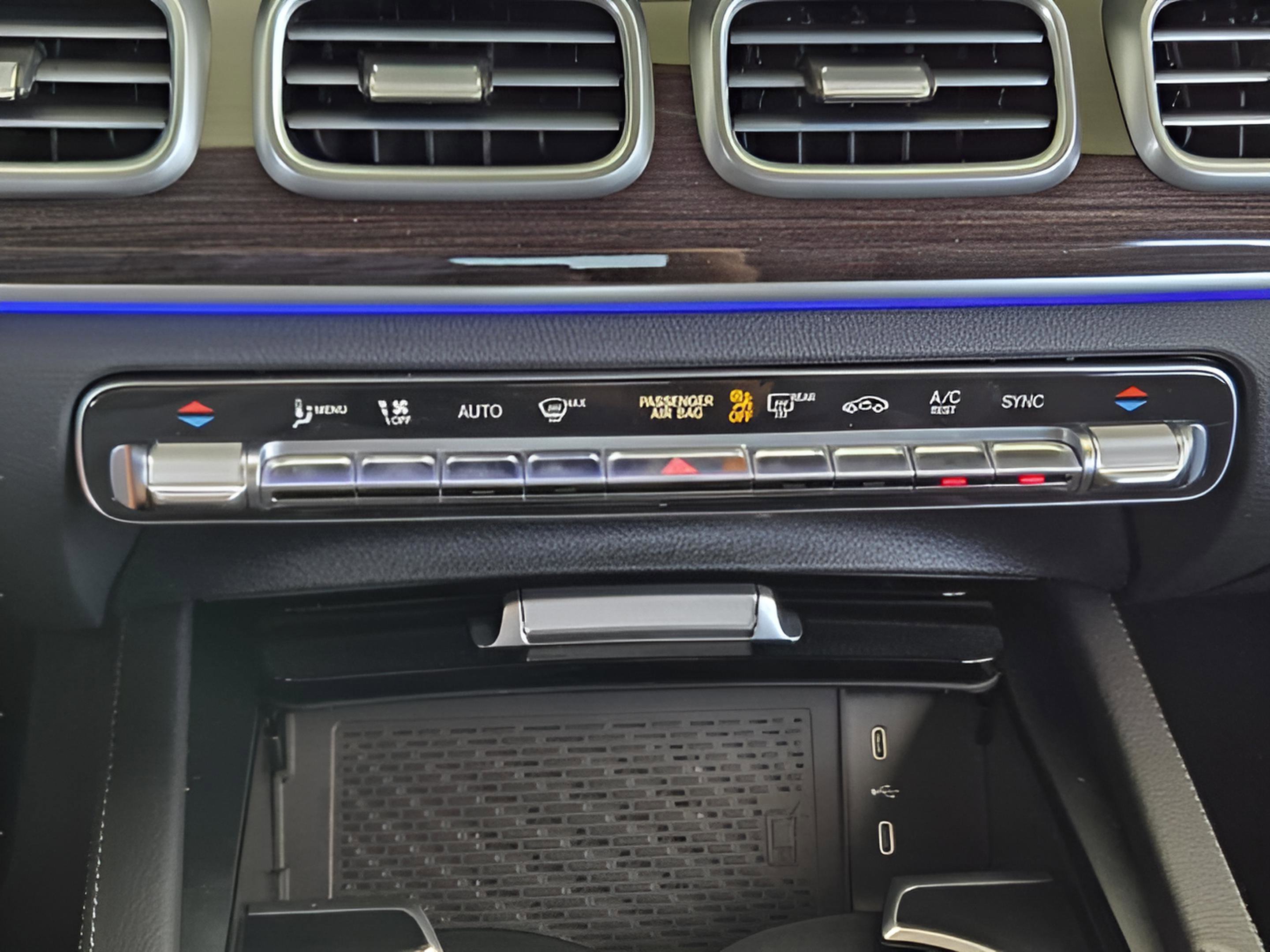 Used 2025 Mercedes-Benz GLE 350 4MATIC image 18