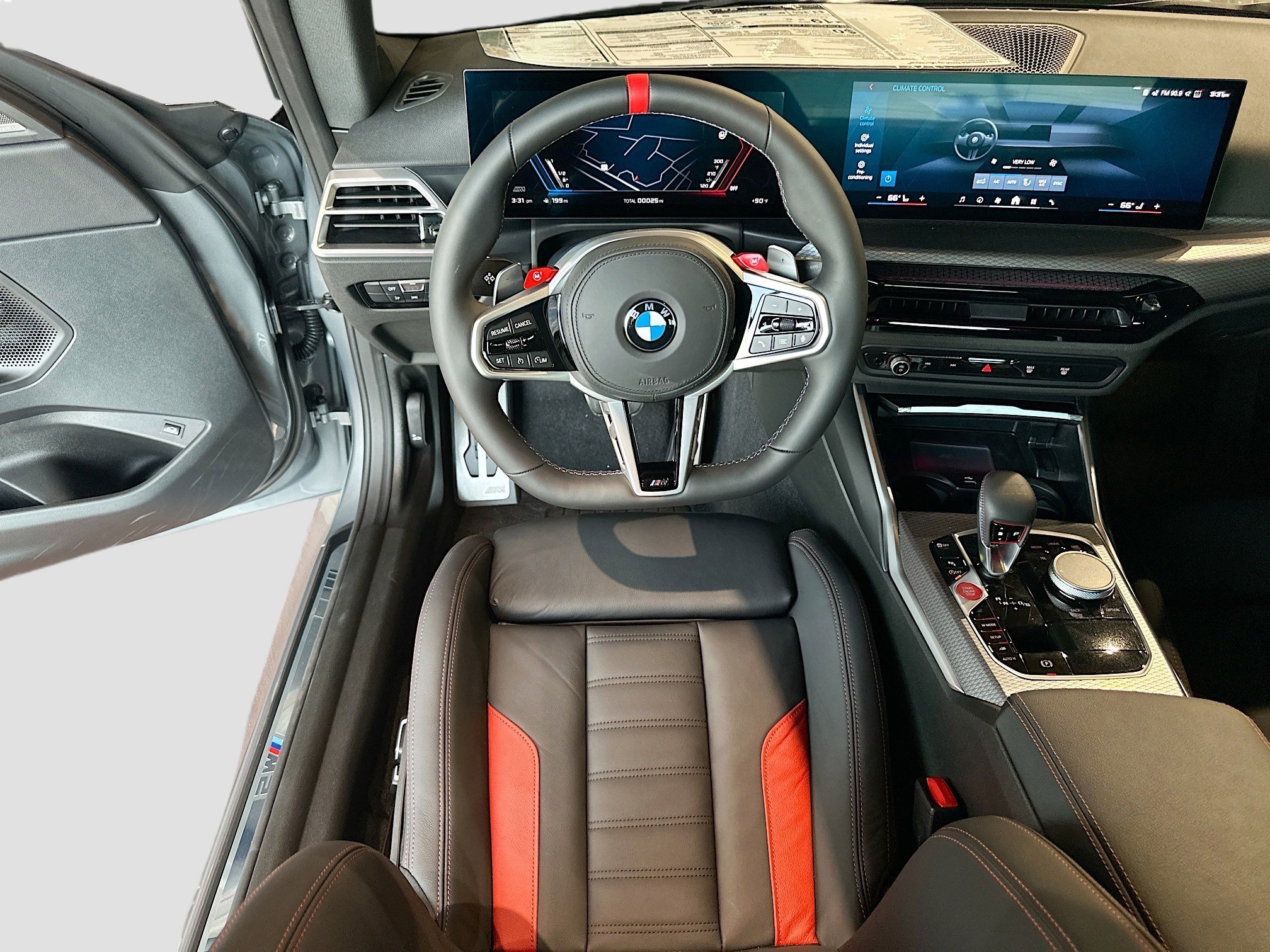 Used 2025 BMW M2 w/ Lighting Package image 24