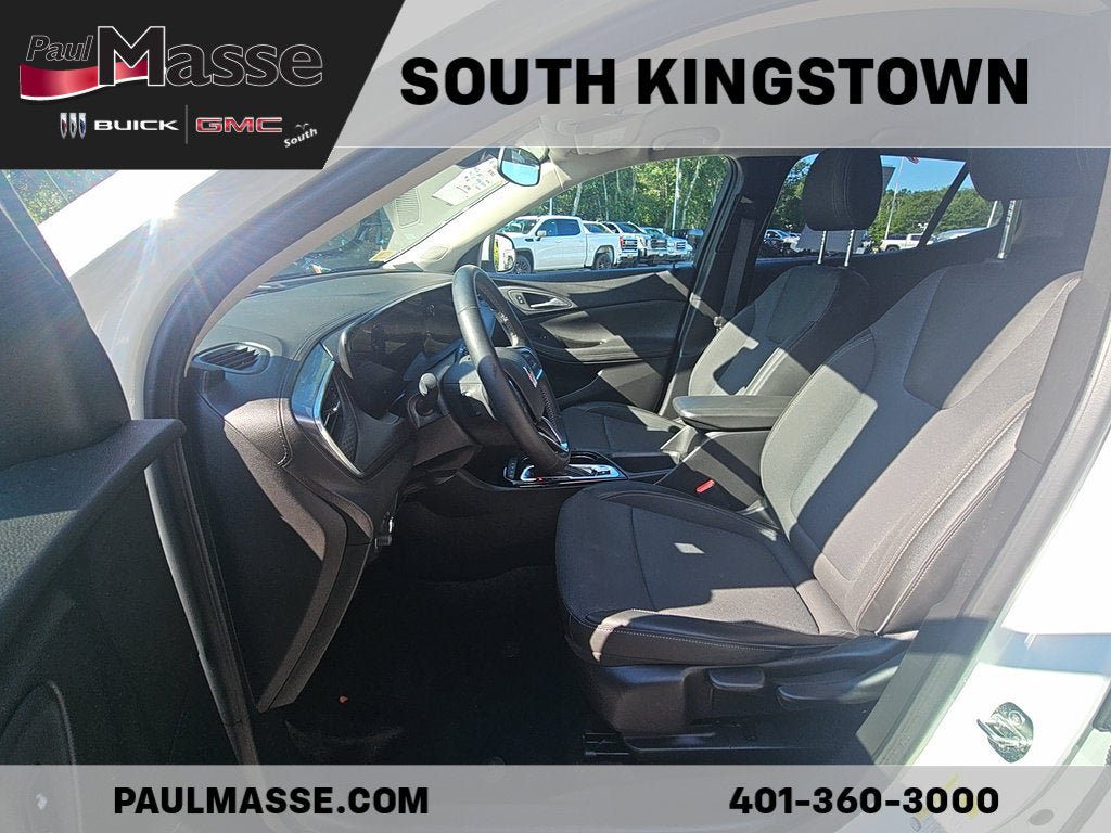 Certified 2024 Buick Encore GX Preferred AWD/4WD image 13