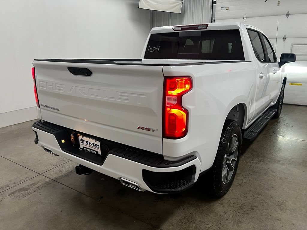 New 2026 Chevrolet Silverado 1500 RST w/ Convenience Package II AWD/4WD image 3