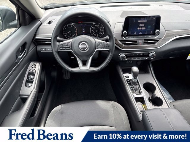 New 2026 Nissan Altima 2.5 SV FWD image 19