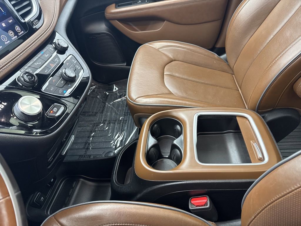 Used 2020 Chrysler Pacifica Limited w/ Advanced Safetytec Group image 22