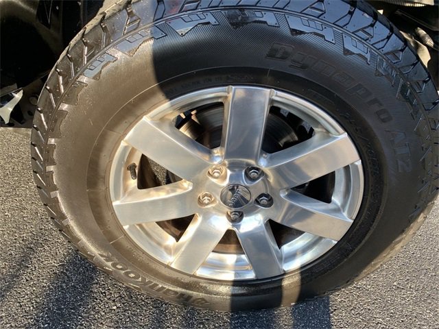 Used 2017 Jeep Wrangler Unlimited Sahara w/ Connectivity Group image 31