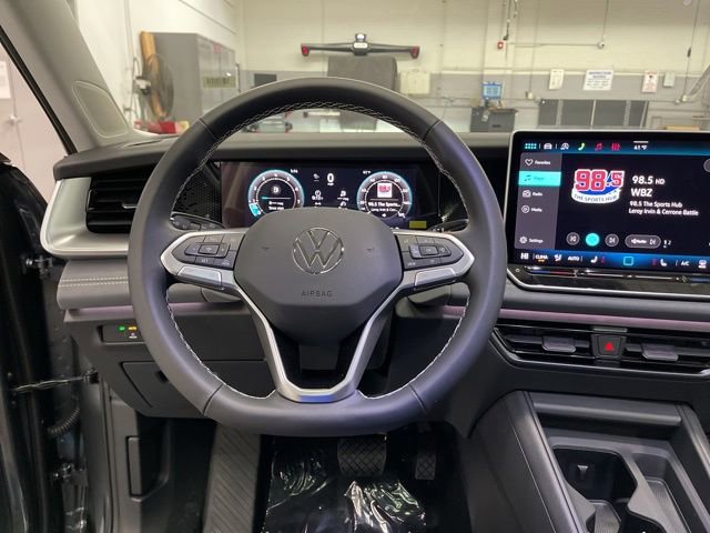 New 2026 Volkswagen Tiguan SE image 17