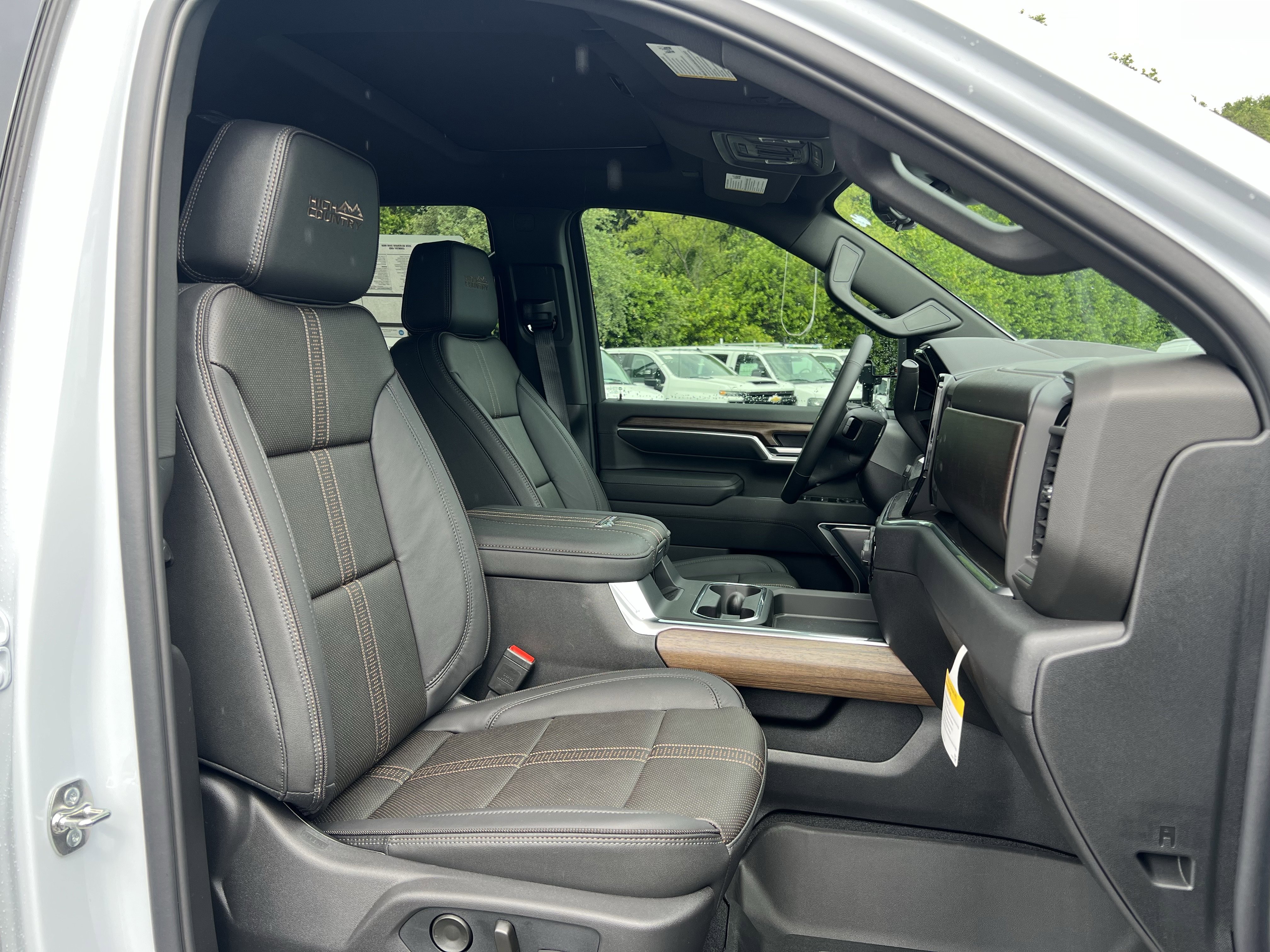 New 2026 Chevrolet Silverado 2500 High Country w/ Technology Package AWD/4WD image 15