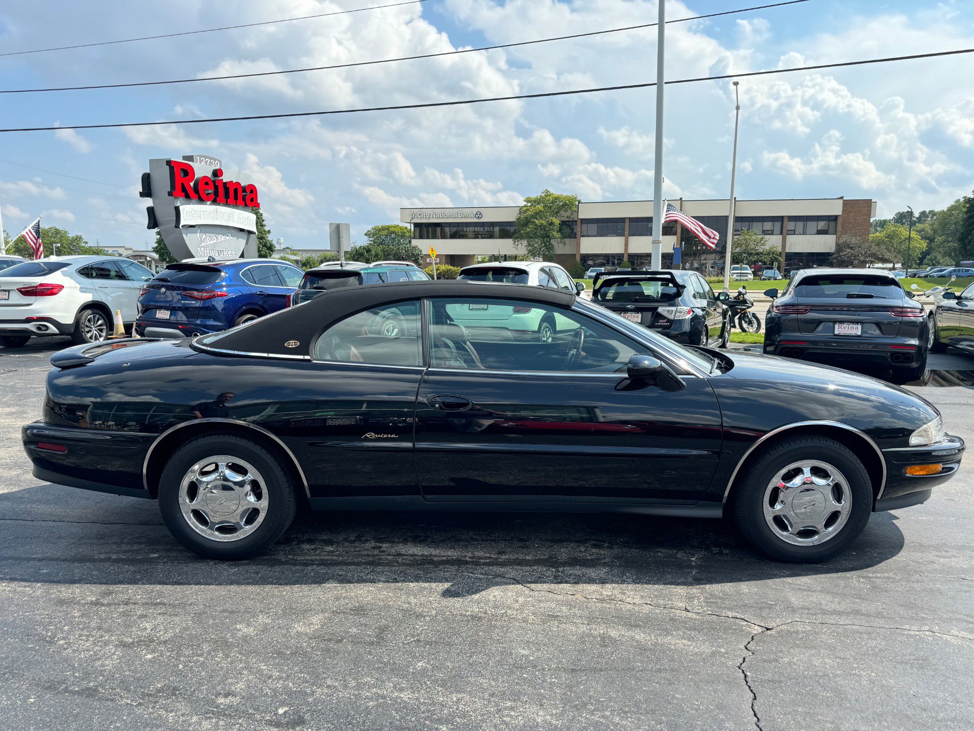 Used 1998 Buick Riviera Supercharged Coupe w/ Prestige Opt Pkg image 12
