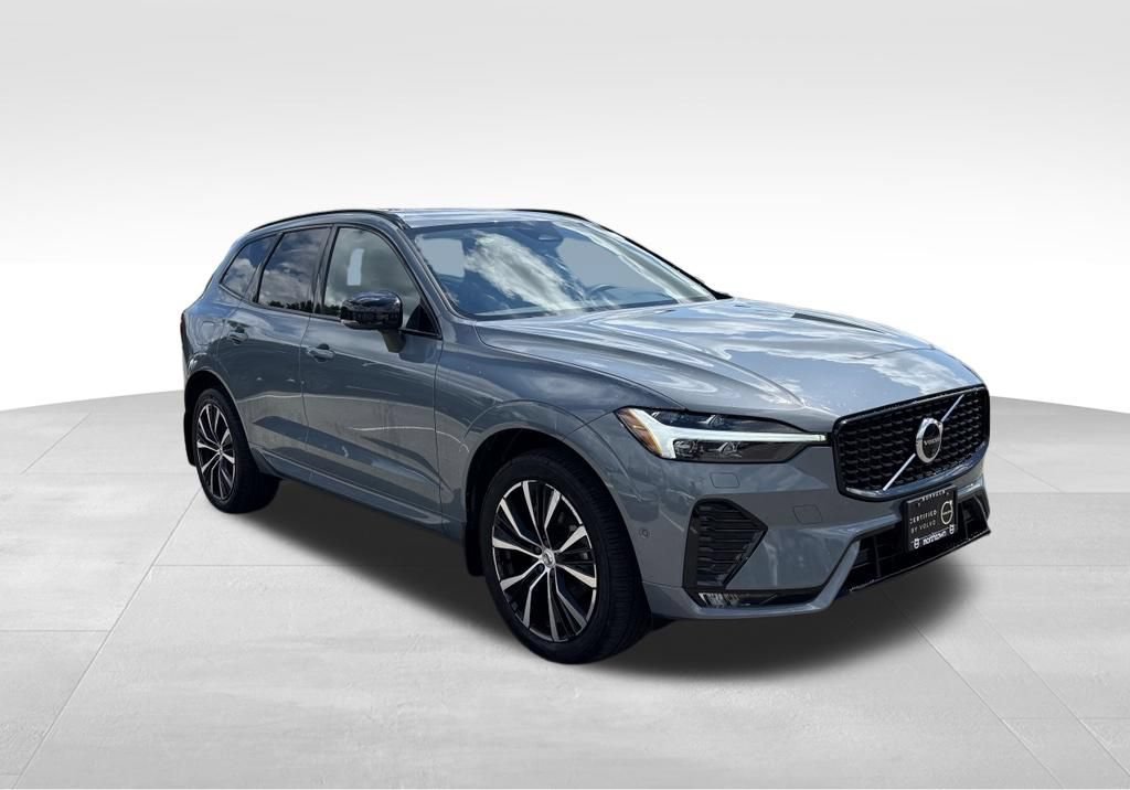Certified 2024 Volvo XC60 B5 Plus w/ Protection Package Premier AWD/4WD image 37