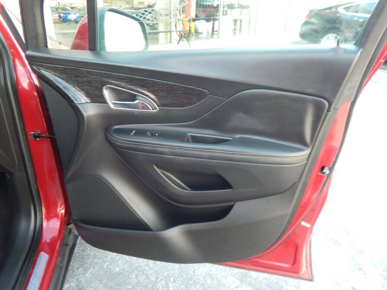 Used 2016 Buick Encore Convenience FWD image 19
