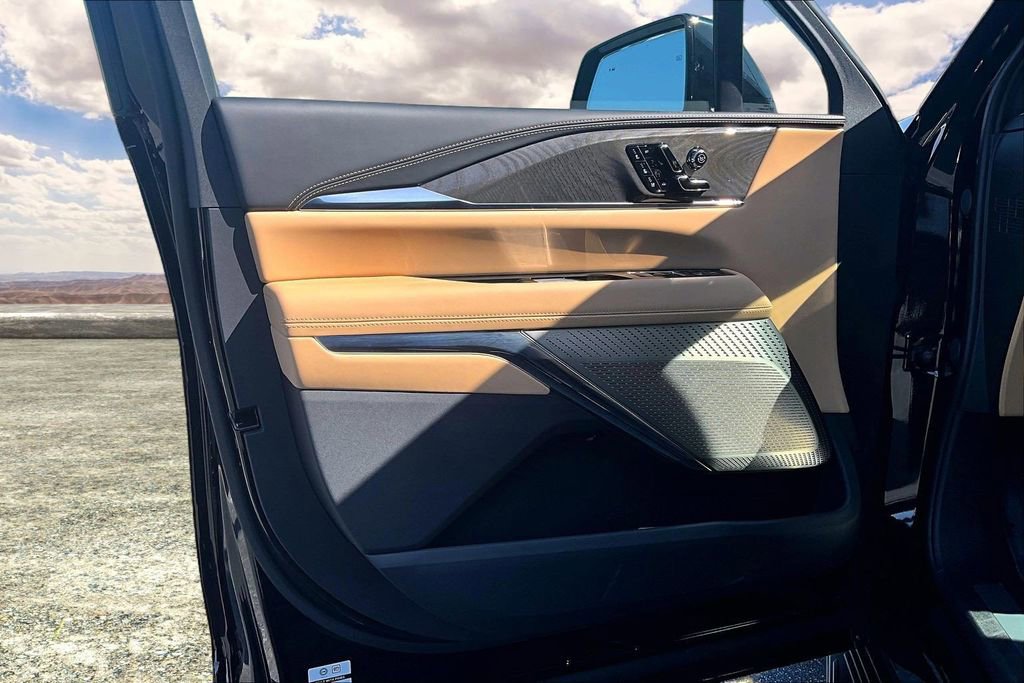 Certified 2025 Cadillac Escalade IQ Luxury 2 image 20