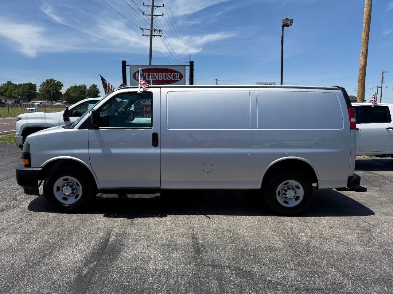 Used 2019 Chevrolet Express 2500 w/ Driver Convenience Package RWD image 1
