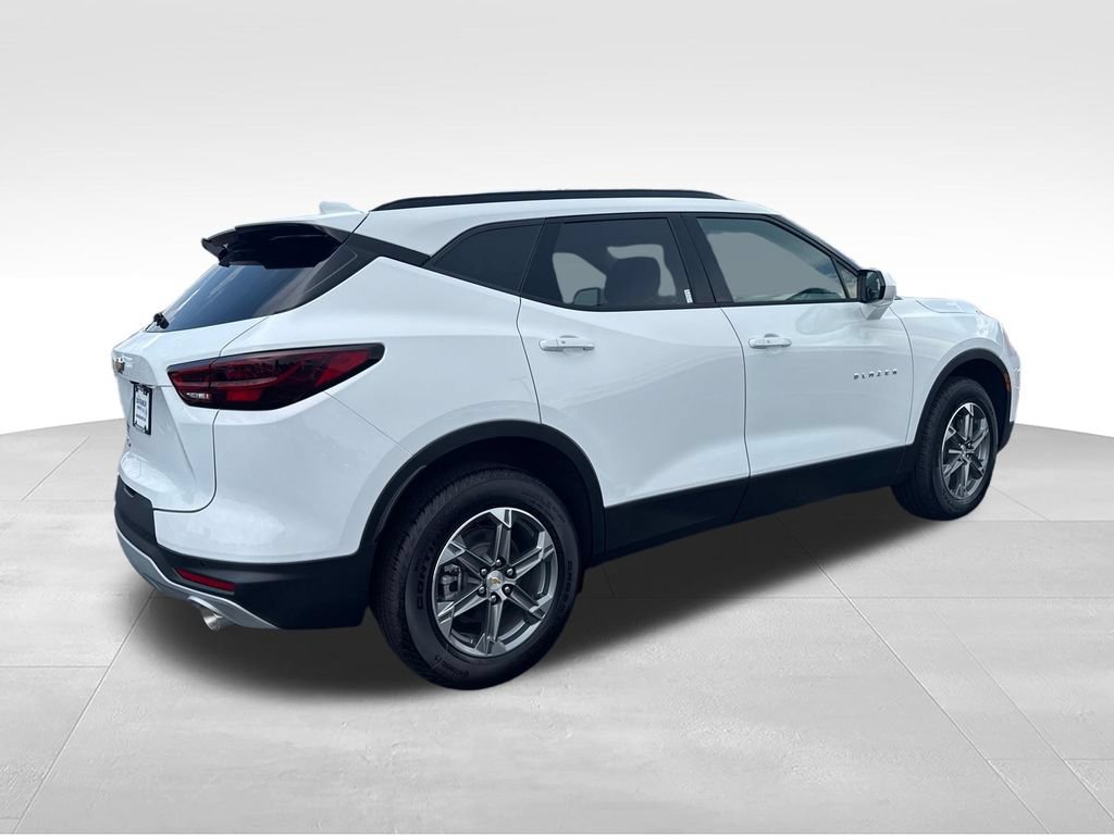 New 2026 Chevrolet Blazer LT w/ Convenience Package AWD/4WD image 5