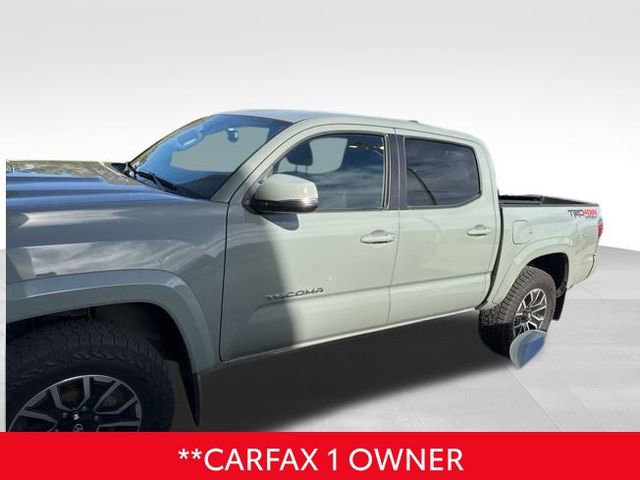 Used 2022 Toyota Tacoma TRD Sport image 2