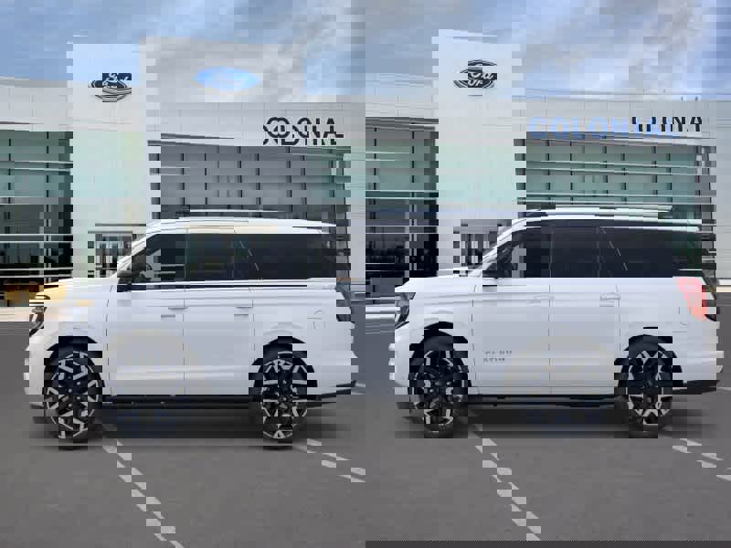 New 2026 Ford Expedition Max Platinum AWD/4WD image 3