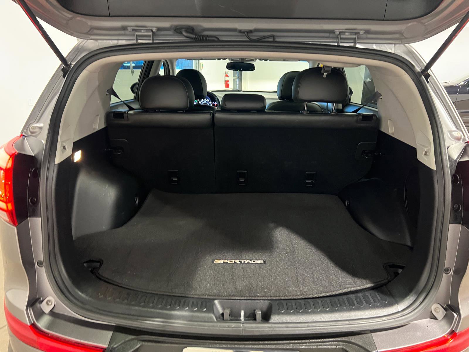 Used 2016 Kia Sportage SX image 32